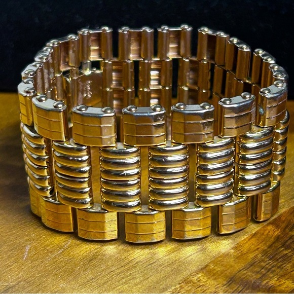 Kreisler Gold Wide Interlocking Link Ribbed Bracelet - Picture 1 of 8